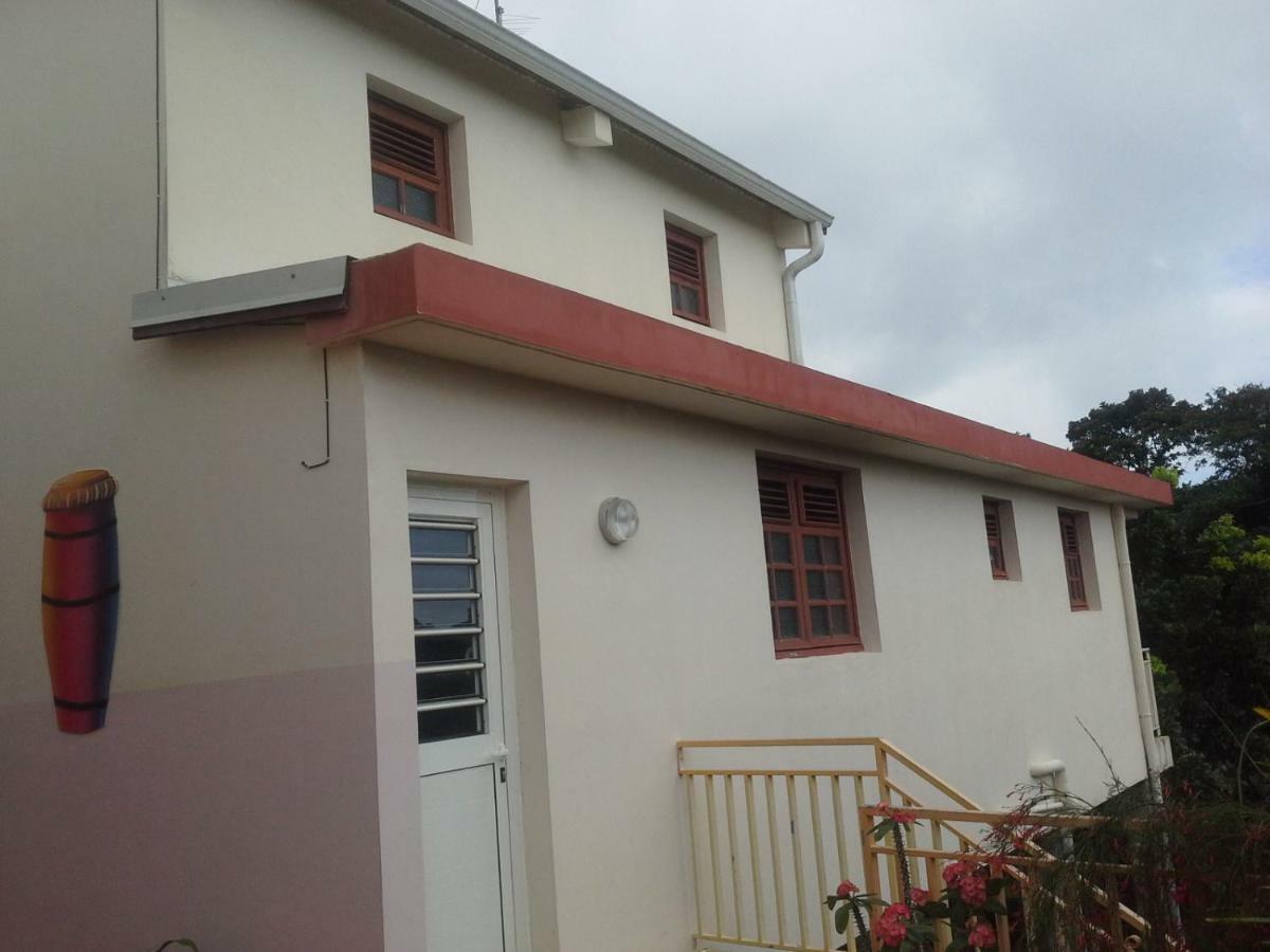 Apartamento Chez Rosy Le Robert Exterior foto